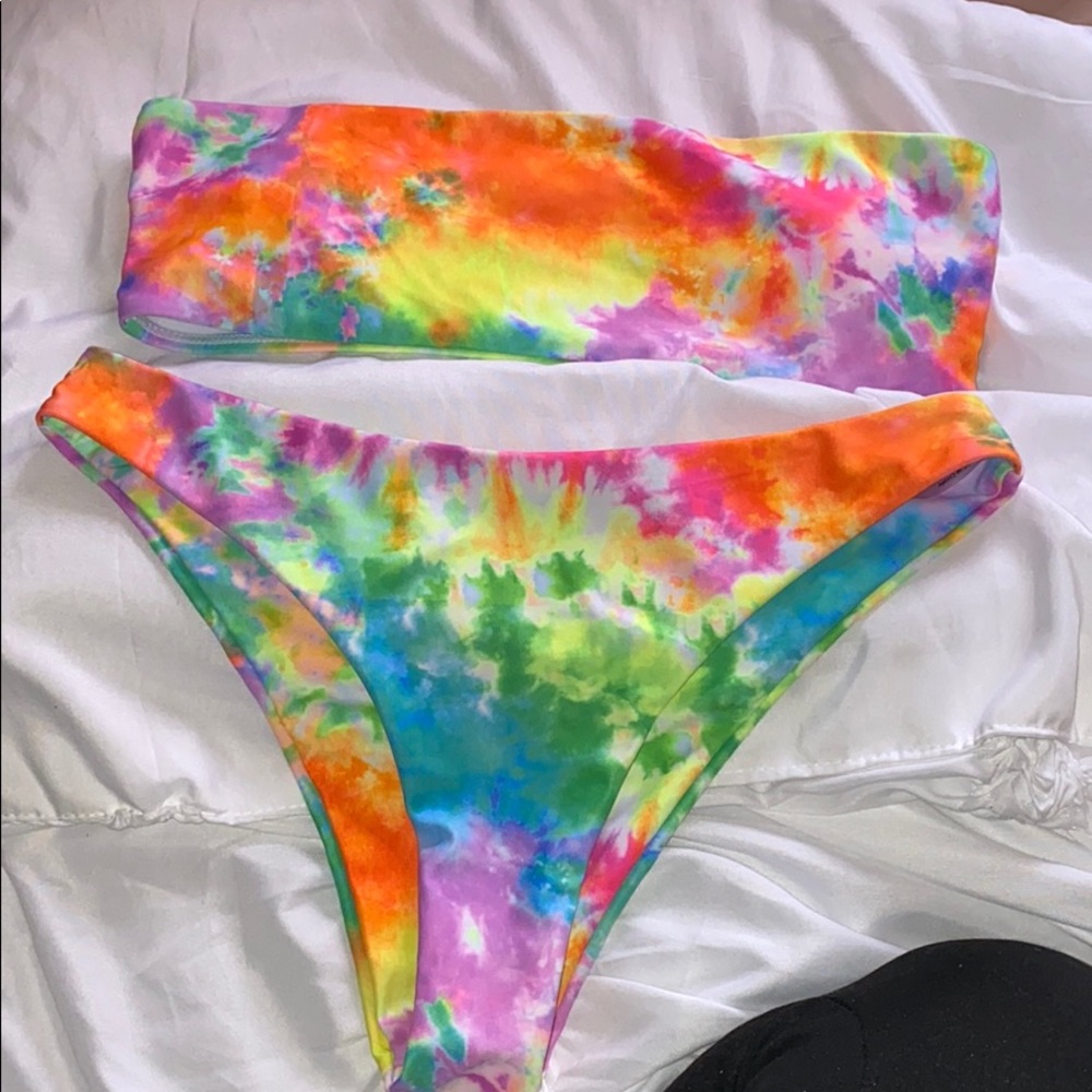 Bright bikini